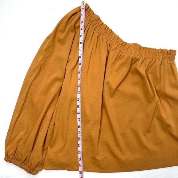 Evereve Shane One Shoulder Top Burnt Gold Size Large - Picture 11 of 12